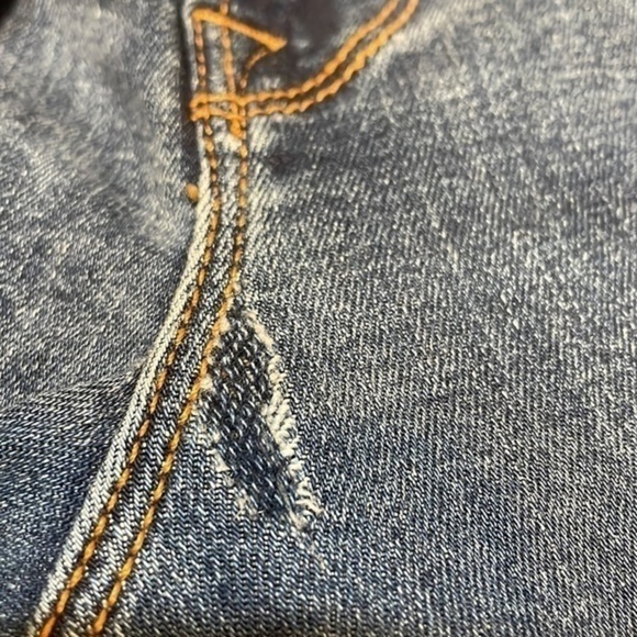 Good American women’s Good Waist Crop Raw Edge blue Jeans NWT Sz 8/29 - Picture 6 of 10